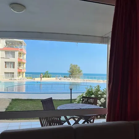 Seafront Lucky *